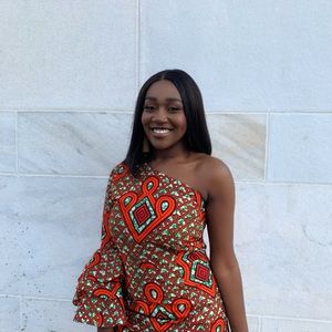 Meet your Posher, Danielle